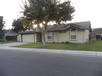 1017 Bitterwater Dr, Modesto, CA 95358 photo 1