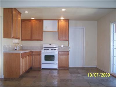 910 Waller St, Gustine, CA 95322 photo 2