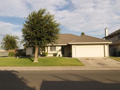 2900 Larrynell Dr, Ceres, CA 95307 photo 1