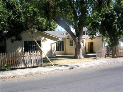 1104 Melrose Ave, Modesto, CA 95350 photo 2