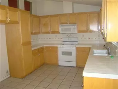 156 Dyer Ave, Manteca, CA 95336 photo 8
