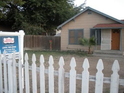216 E Coolidge Ave, Modesto, CA 95350 photo 1