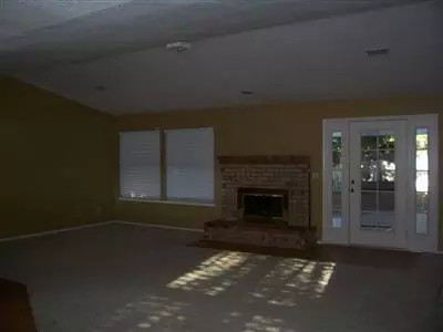 567 Dutra Pl, Manteca, CA 95337 photo 2