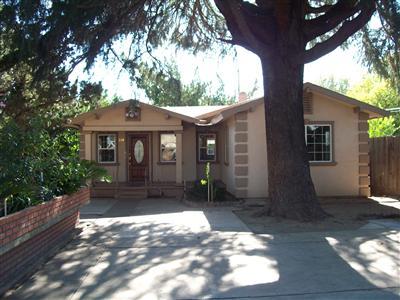 318 Elm St, Lodi, CA 95240 photo 1