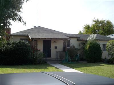 530 E North St, Manteca, CA 95336 photo 1
