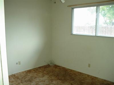7098 Doris Ave, Winton, CA 95388 photo 7