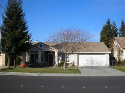 817 Sugar Pine Dr, Lathrop, CA 95330 photo 1