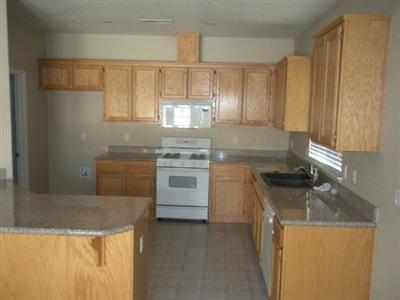 3104 Lucich Dr, Merced, CA 95348 photo 2