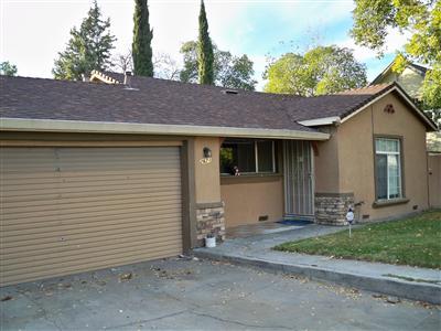 2671 Hawthorne St, Sacramento, CA 95815 photo 1