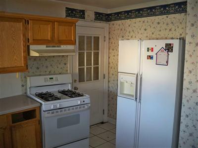 2671 Hawthorne St, Sacramento, CA 95815 photo 2