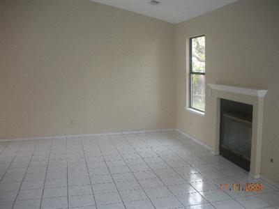 723 E Century Pl, Lodi, CA 95240 photo 3