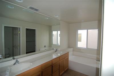 484 Zinnia Ct, Merced, CA 95341 photo 7