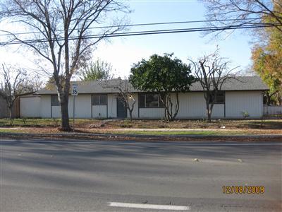 795 V St, Merced, CA 95341 photo 1