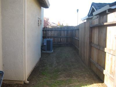 885 Courtyards Loop, Lincoln, CA 95648 photo 3