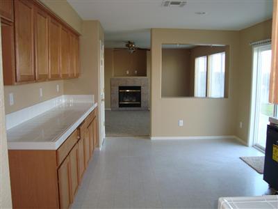 2317 Toscano Dr, Manteca, CA 95337 photo 3