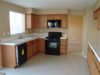 2317 Toscano Dr, Manteca, CA 95337 photo 2