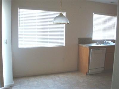343 Mandarin Ct, Livingston, CA 95334 photo 5