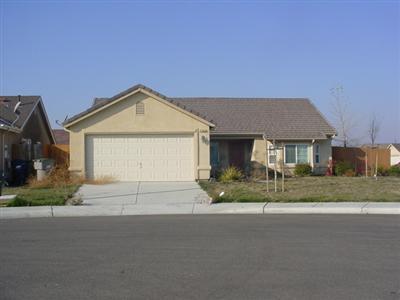 2102 Cadet Ct, Dos Palos, CA 93620 photo 1