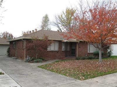 910 Windsor Dr, Lodi, CA 95240 photo 1