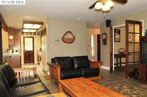 Undisclosed, Grass Valley, CA 95949 photo 4