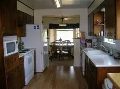 2122 Larkin, Biggs, CA 95917 photo 3