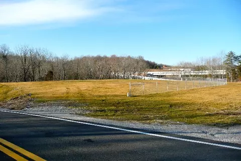 1 38 Ac Cookeville Hwy, Livingston, TN 38570
