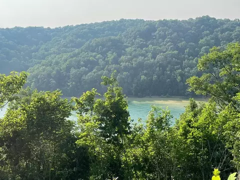 lot Apt 9 Obey River Shrs, Byrdstown, TN 38549
