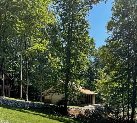 1108 Cherokee Rd, Byrdstown, TN 38549 photo 1