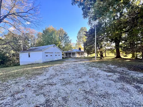 512 Maddux Ridge Rd, Baxter, TN 38544 photo 1