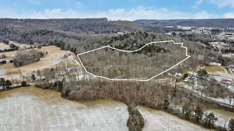 1644 Walker Cove Rd, Sparta, TN 38583