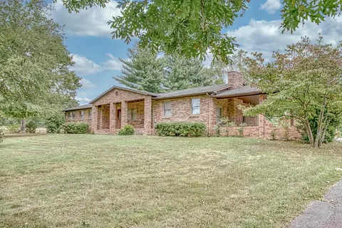 2203 Taylor Rd, Cookeville, TN 38501