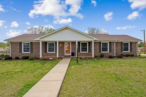 132 Crestview, Mcminnville, TN 37110