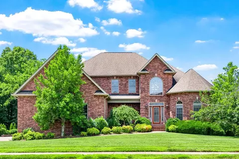306 Gray Hawk Trl, Clarksville, TN 37043