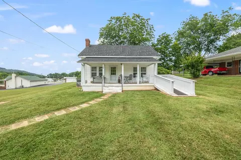 108 Woodland St, Livingston, TN 38570