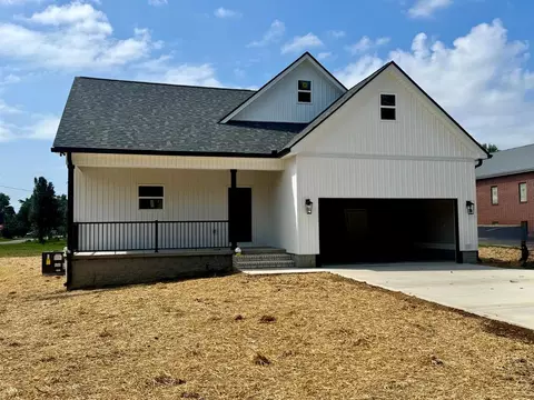 635 E 20th St, Cookeville, TN 38501