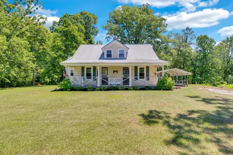 13593 Old Kentucky Rd, Sparta, TN 38583