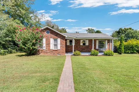 913 Ward Mill Rd, Baxter, TN 38544