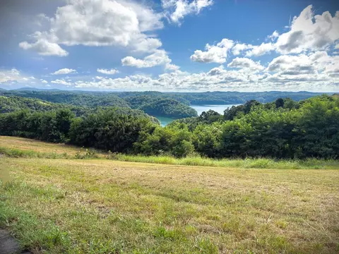 30 Bass Rd # B, Hilham, TN 38568