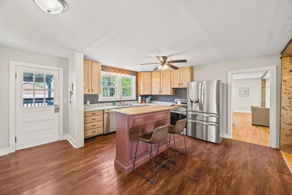Kitchen - 442 Bradley Dr, Cookeville, TN 38501 photo 1 of 4