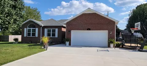 49 Dustin Ln, Cookeville, TN 38506
