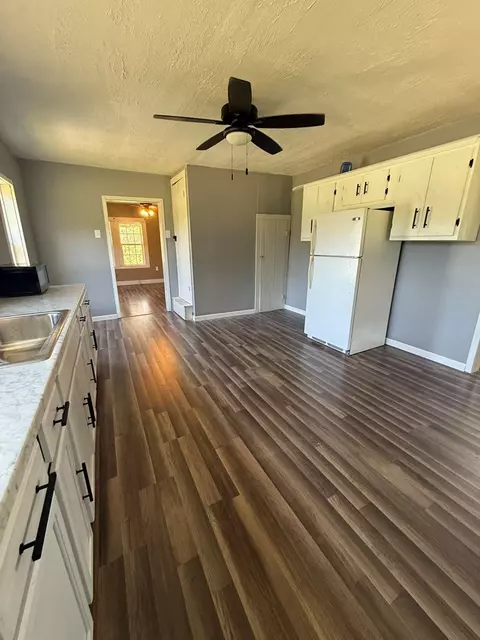 Kitchen - 78 Nora Loop, Alpha, KY 42603 photo 1 of 1