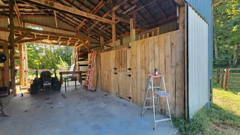 Exterior - 78 Nora Loop, Alpha, KY 42603 photo 5 of 13