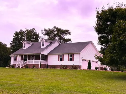 13660 Herald Rd, Silver Point, TN 38582