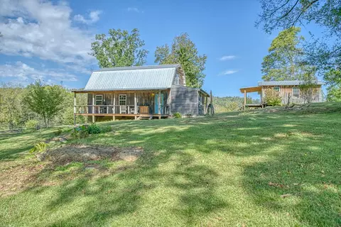 1106 Gladdice Hwy, Whitleyville, TN 38588