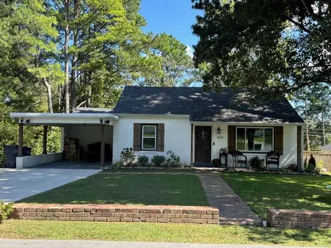 1061 Walton Ln, Cookeville, TN 38501