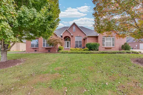 322 New Heritage Dr, Cookeville, TN 38506
