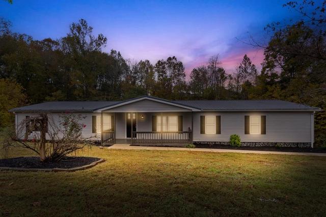 4700 Austin Peay Hwy, Westmoreland, TN 37186 | MLS# 240337 | 47 Photos ...