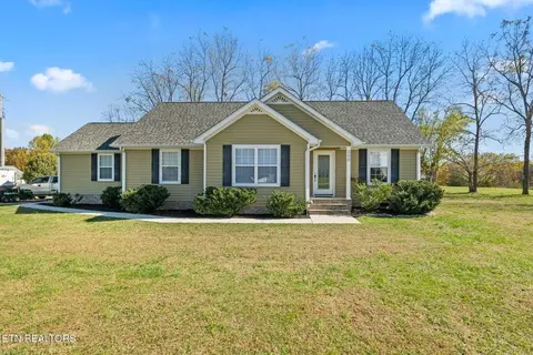 500 Walnut Heights Ln, Rickman, TN 38580