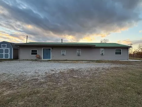 3065 Willow Grove Hwy, Allons, TN 38541