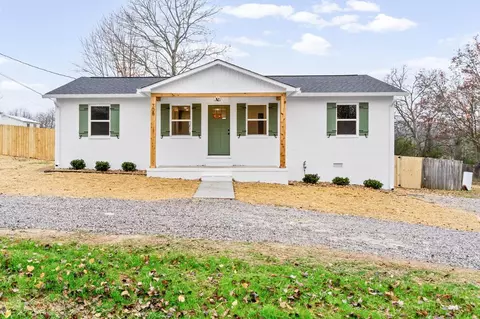 708 Thomas Rd, Cookeville, TN 38501
